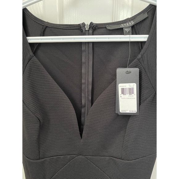 Guess NWT dress size small - Picture 2 of 3